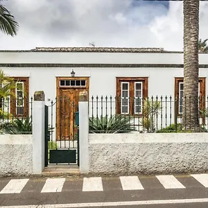  Homestay Donde Conchita, Cerca Del Aeropuerto Norte Spain